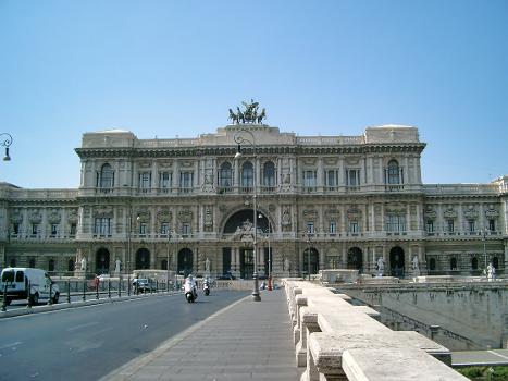 Palazzo di Giustizia, Rome
