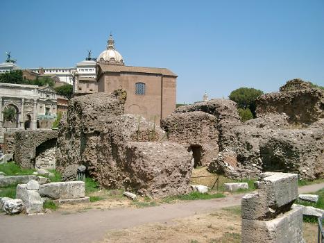 Tempel des Julius Caesar, Forum Romanum, Rom