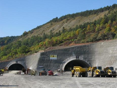 Jagdbergtunnel – Tunnelvortrieb für A4 – Ostseite, Anstich Ostportale