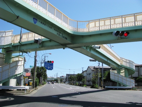 Fußgängerbrücke Yūhigaoka