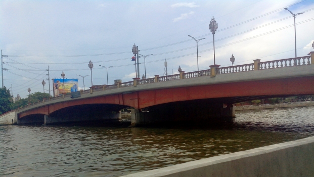 Jones-Brücke