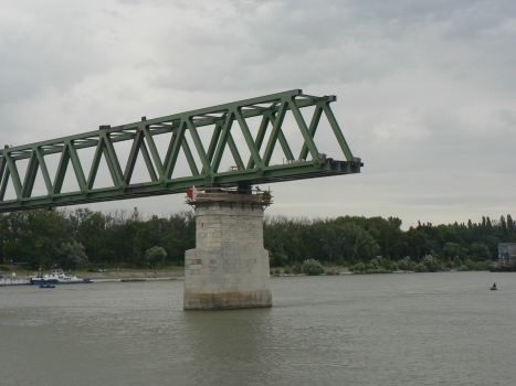 Pont ferroviaire d'Újpest