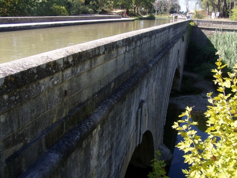 Cesse-Kanalbrücke
