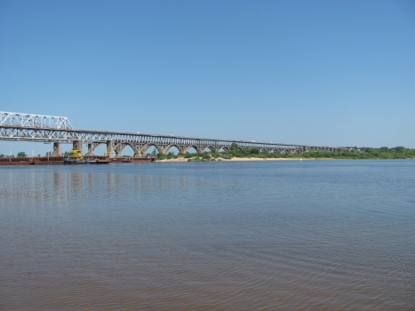 Borsky-Straßenbrücke