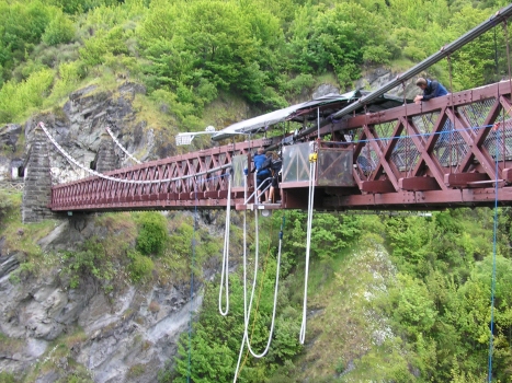 Kawarau Gorge Suspension Bridge