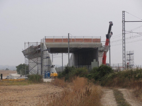 Überwerfungsbauwerk Villognon − TGV Süd-Europa-Atlantik
