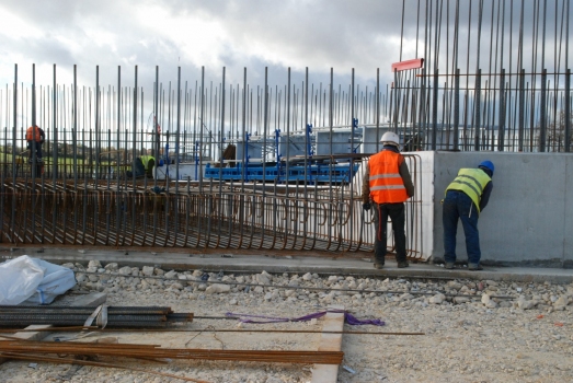 Überwerfungsbauwerk Roullet-Saint-Estèphe − TGV Süd-Europa-Atlantik
