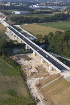 Viaduc de la Charente Sud − LGV Sud-Europe-Atlantique