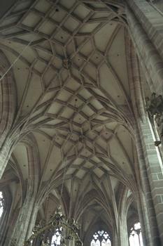 Gewölbe der Apsis/des Chors der Lorenzkirche in Nürnberg, Deutschland