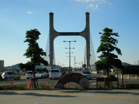 Brücke des Zentralparks Matsuyama