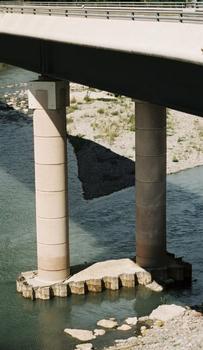 Neue Durancebrücke bei Mirabeau (Pont de Mirabeau)