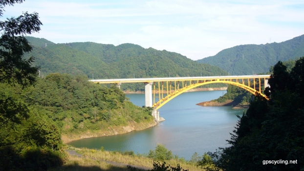 Nijino-Brücke