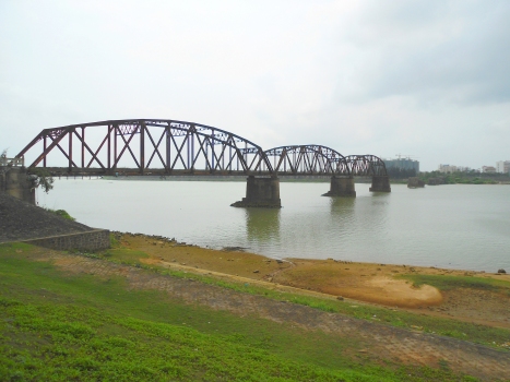 Pont en fer sur le Nandu