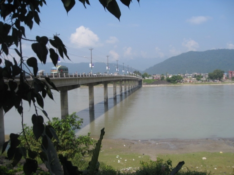 Pont sur le Narayani