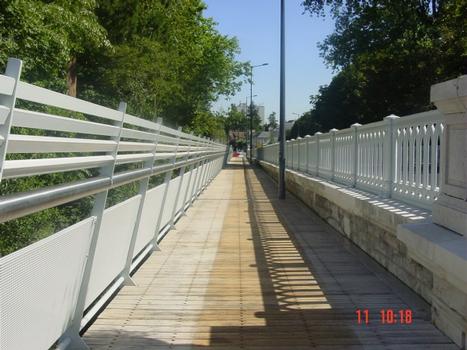 Olivet Footbridge