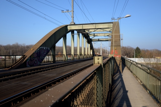 Ostbahnbrücke über den Donaukanal