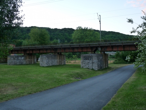 Pont ferroviaire sur la L1061
