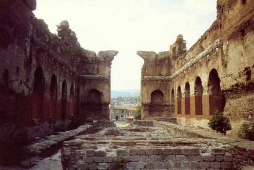 Rote Halle, Pergamon, Westtürkei, Innenraum von Osten