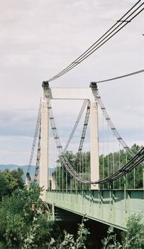Pertuis Suspension Bridge