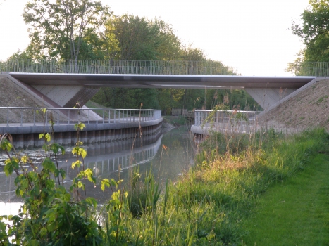 Haute-Seine-Kanal-Brücke Savières