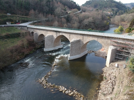 Ponte de Cavez