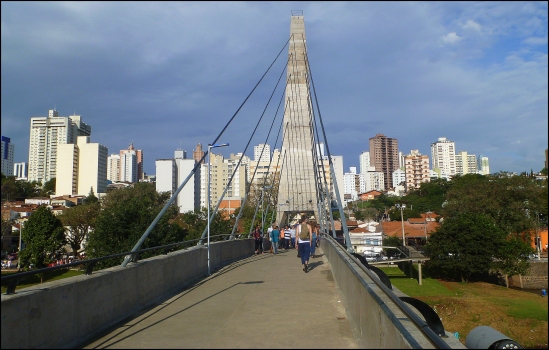Geh- und Radwegbrücke Piracicaba