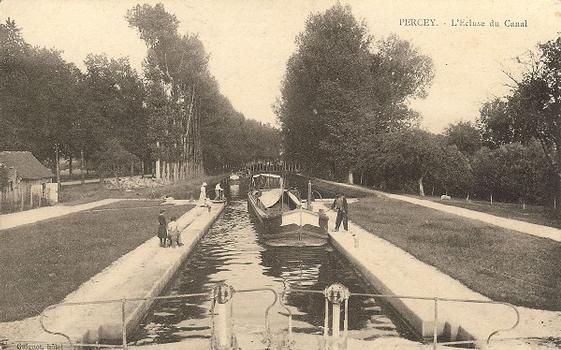 Canal de la Marne à la Saône