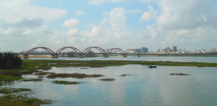 Qiongzhou-Brücke