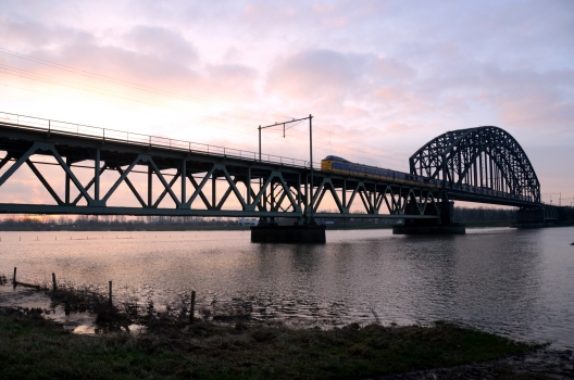Pont ferroviaire d'Oosterbeek