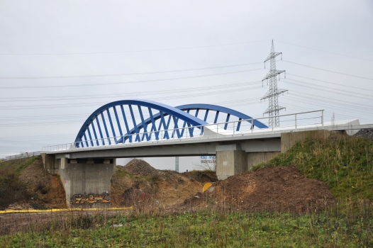 Pont ferroviaire sur l'autoroute A 4