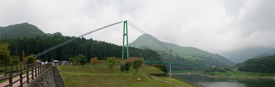 Momijidani-Hängebrücke