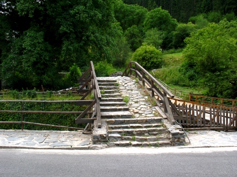 Ladjabrücke Schiroka Laka
