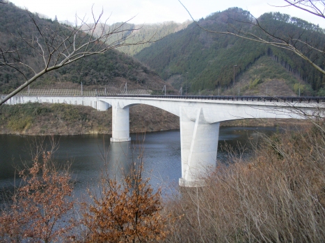 Tomata-Brücke