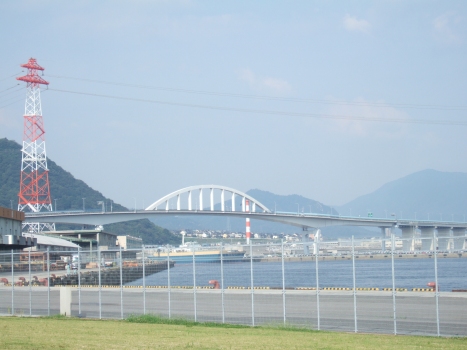 Ujina-Brücke