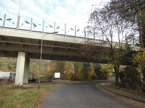 Pont de la route élevée de Valašské Meziříčí