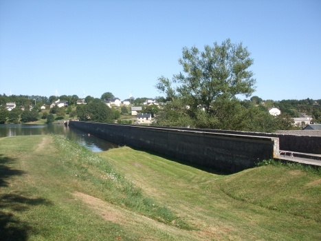 Barrage de Villefranche-de-Panat