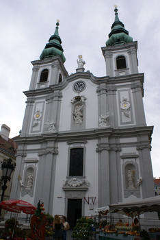 Mariahilfer Kirche, Wien