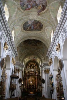 Mariahilfer Kirche, Wien