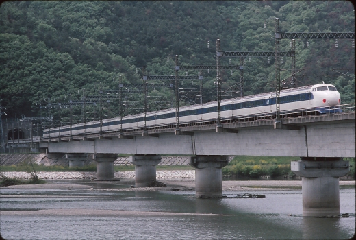 Yoshiigawa-Brücke