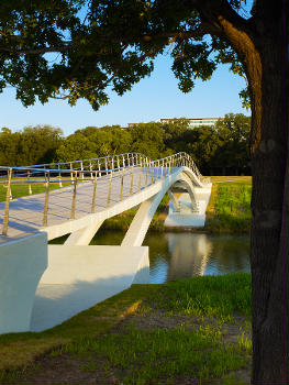 Phyllis J. Tilley Memorial Bridge