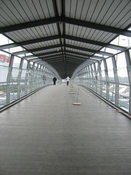 Pedestrian bridge at the Fröttmaning subway station in Munich
