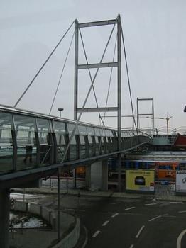 Pedestrian bridge at the Fröttmaning subway station in Munich