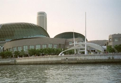 Esplanade-Theatres on the Bay Bridge, Singapore