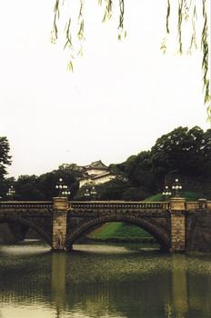 Pont Nijubashi dans le palais impérial de Tokio