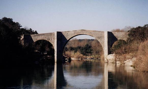Pont de Saint-Etienne d'Issensac (Hérault - France)