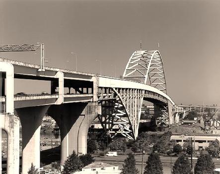 Fremont Bridge (1973), Portland, Oregon