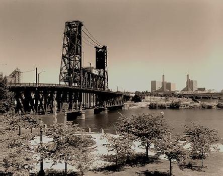 Steel Bridge (1912), Portland, Oregon