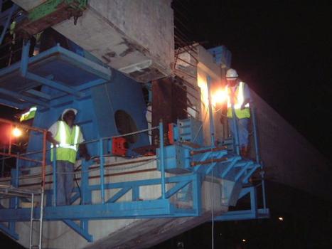 Nighttime launching of the guideway beams by autocrane
