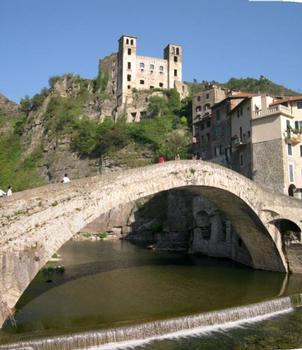 Vieu pont, Dolceaqua, Italie