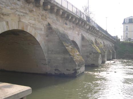 Pont aux Perches - Meulan, Frankreich